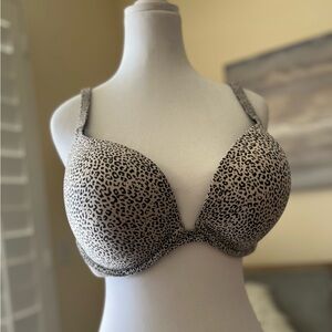 Victoria’s Secret Leopard Print Women's Bra
